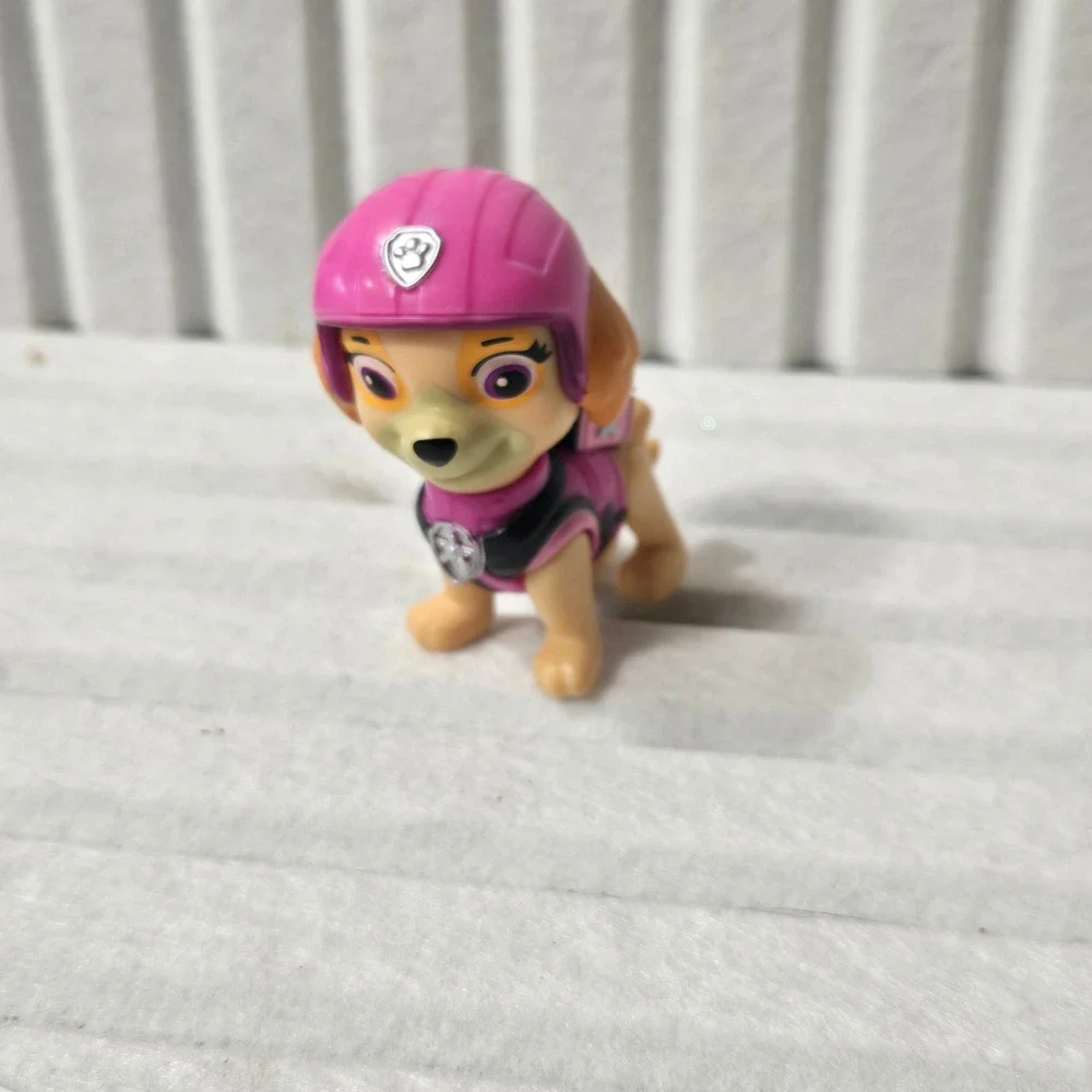 Paw Patrol Rubble and Skye Action Figure Set Yellow Construction Pink Pilot Toy‎